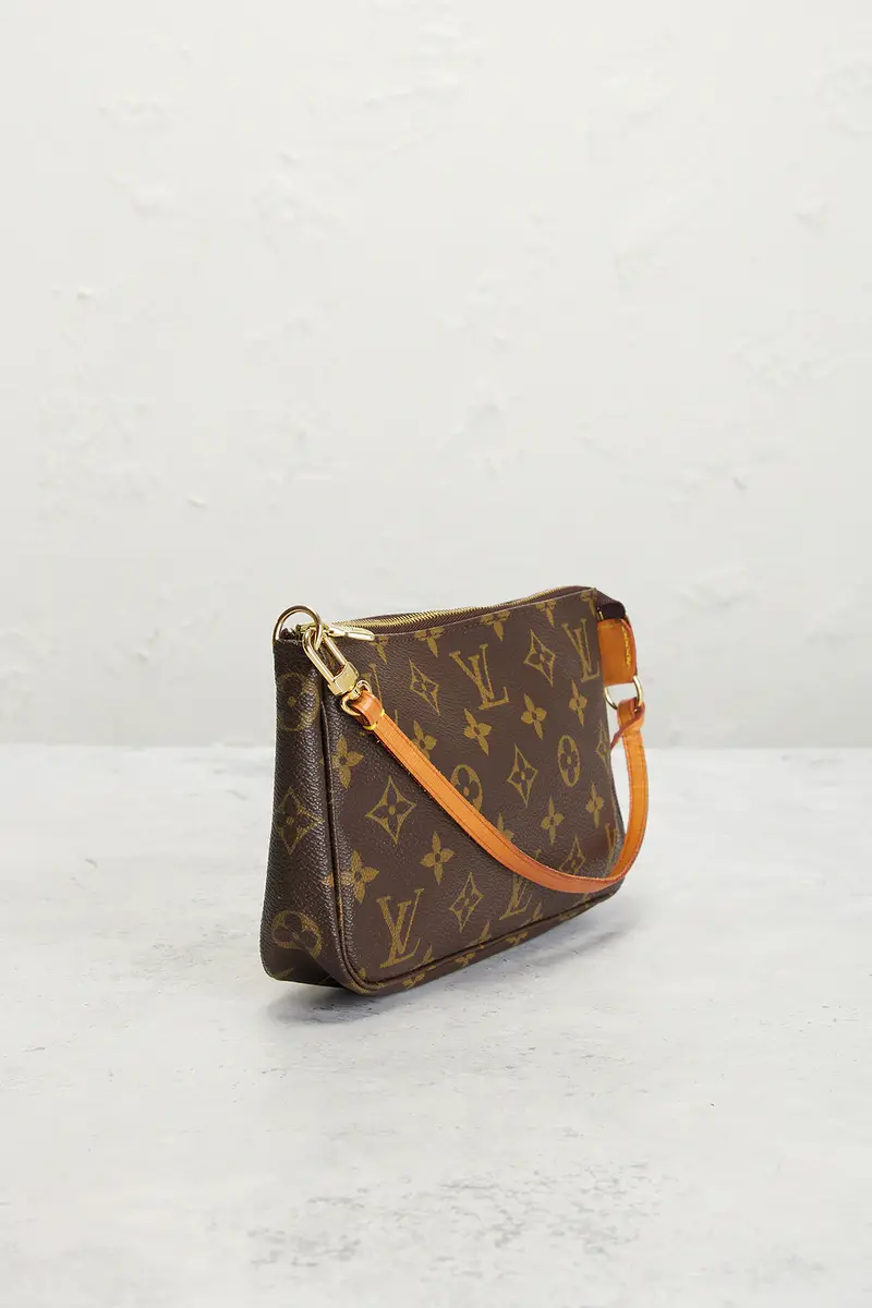Louis Vuitton Louis Vuitton Monogram Pochette Accessoires Shoulder Bag | Thumbnail 4 Louis Vuitton Louis Vuitton Monogram Pochette Accessoires Shoulder Bag | Thumbnail 4