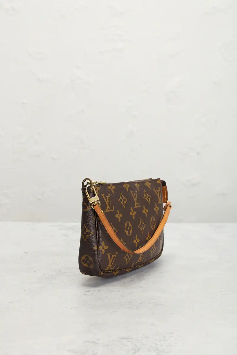 Louis Vuitton Louis Vuitton Monogram Pochette Accessoires Shoulder Bag | Thumbnail 4 Louis Vuitton Louis Vuitton Monogram Pochette Accessoires Shoulder Bag | Thumbnail 4