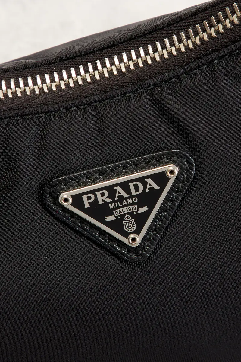 Prada Prada Re-Edition 2005 Re-Nylon Shoulder Bag | Thumbnail 6