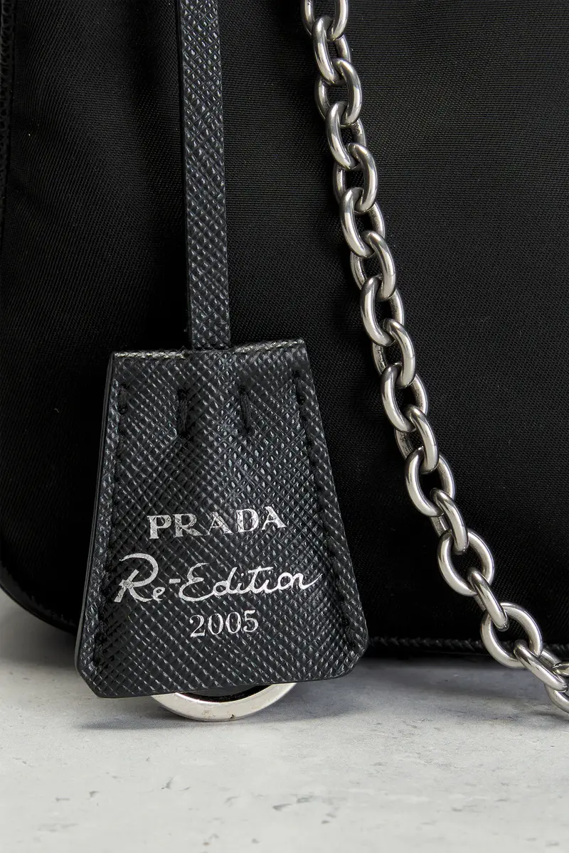 Prada Prada Re-Edition 2005 Re-Nylon Shoulder Bag | Thumbnail 8