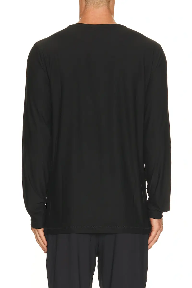 Vuori Long Sleeve Strato Tech Tee | Thumbnail 2 Vuori Long Sleeve Strato Tech Tee | Thumbnail 2