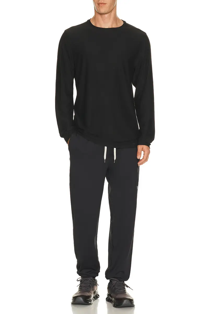 Vuori Long Sleeve Strato Tech Tee | Thumbnail 3 Vuori Long Sleeve Strato Tech Tee | Thumbnail 3