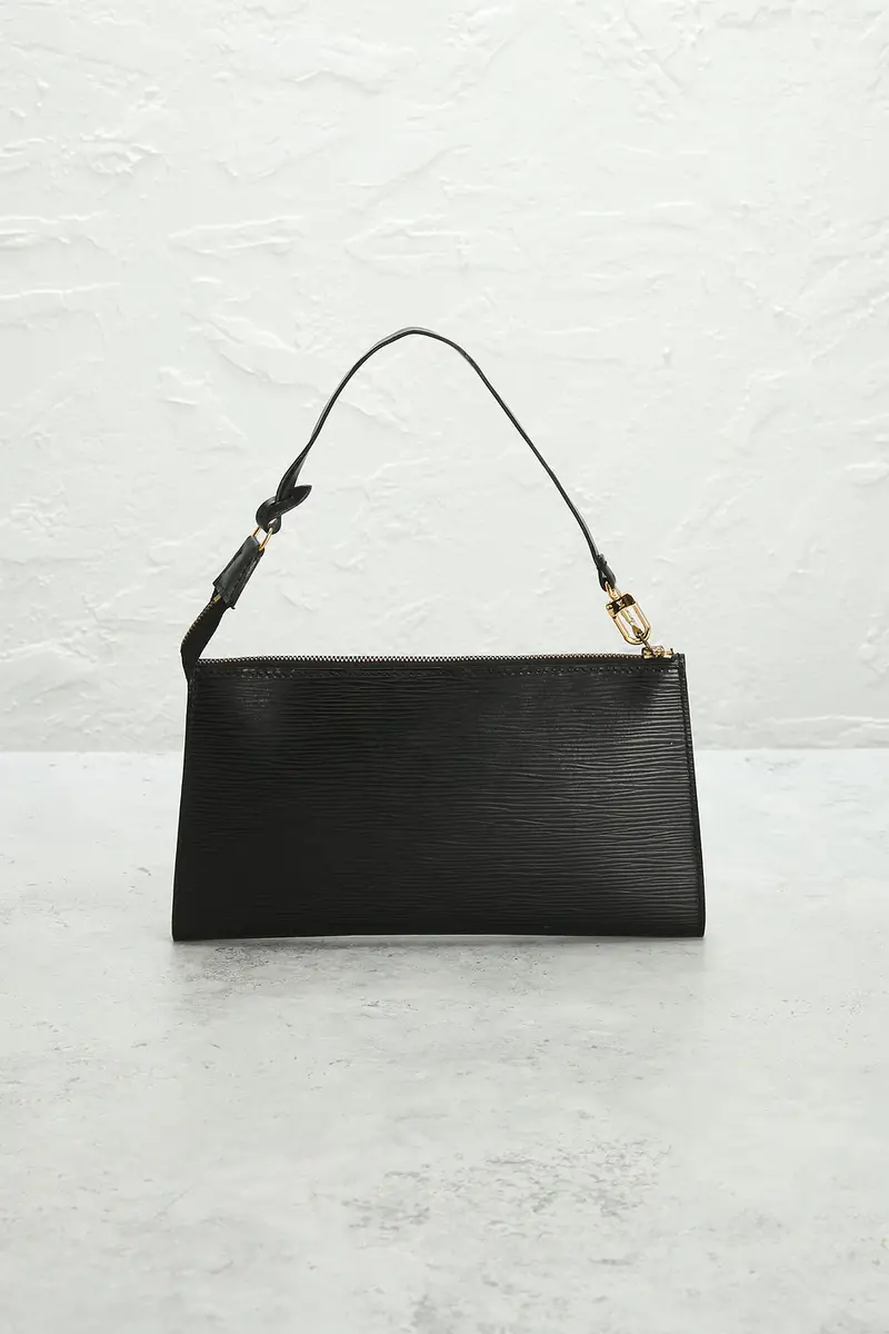 Louis Vuitton Louis Vuitton Epi Pochette Accessoires 24 Shoulder Bag | Thumbnail 3 Louis Vuitton Louis Vuitton Epi Pochette Accessoires 24 Shoulder Bag | Thumbnail 3