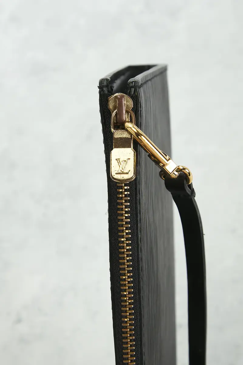 Louis Vuitton Louis Vuitton Epi Pochette Accessoires 24 Shoulder Bag | Thumbnail 6 Louis Vuitton Louis Vuitton Epi Pochette Accessoires 24 Shoulder Bag | Thumbnail 6