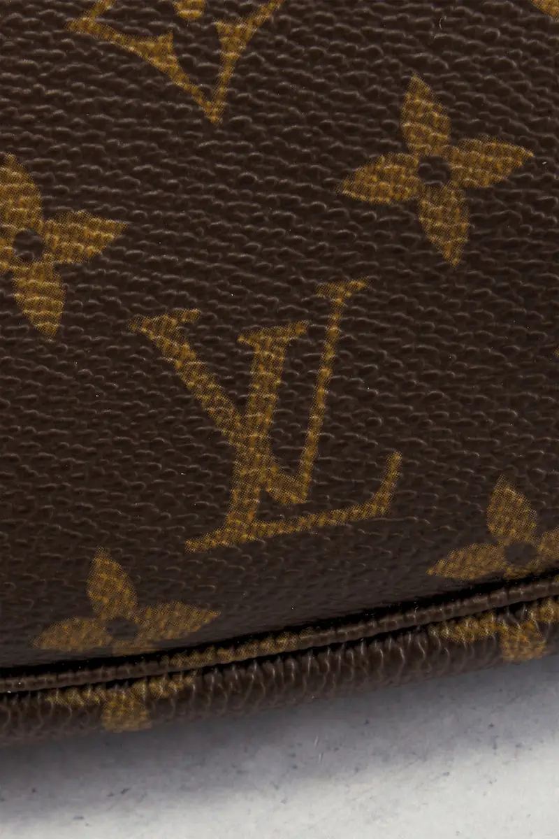 Louis Vuitton Louis Vuitton Monogram Pochette Accessoires Shoulder Bag | Thumbnail 7 Louis Vuitton Louis Vuitton Monogram Pochette Accessoires Shoulder Bag | Thumbnail 7