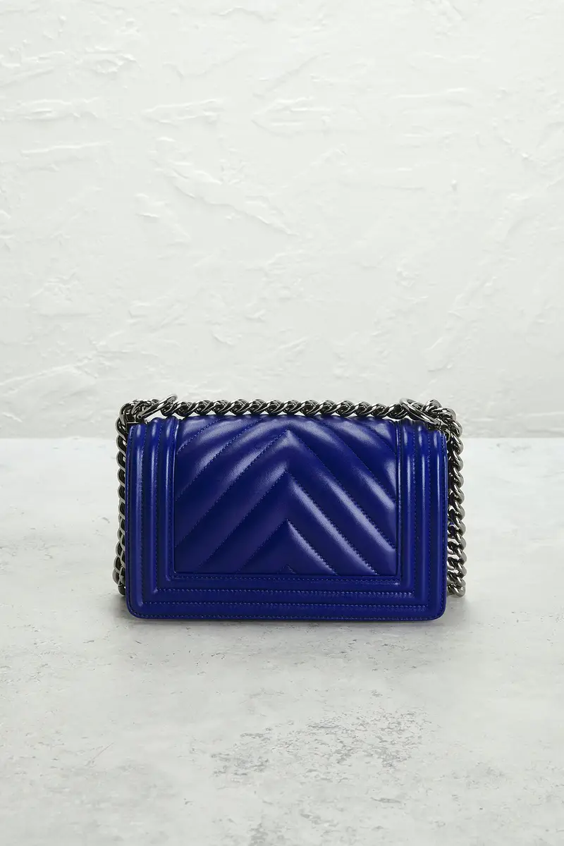 Chanel Chanel Calfskin Small Boy Bag | Thumbnail 3