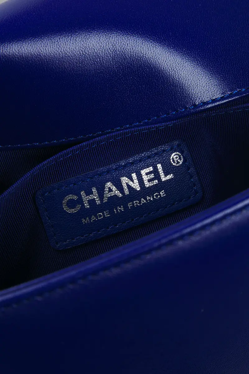 Chanel Chanel Calfskin Small Boy Bag | Thumbnail 5