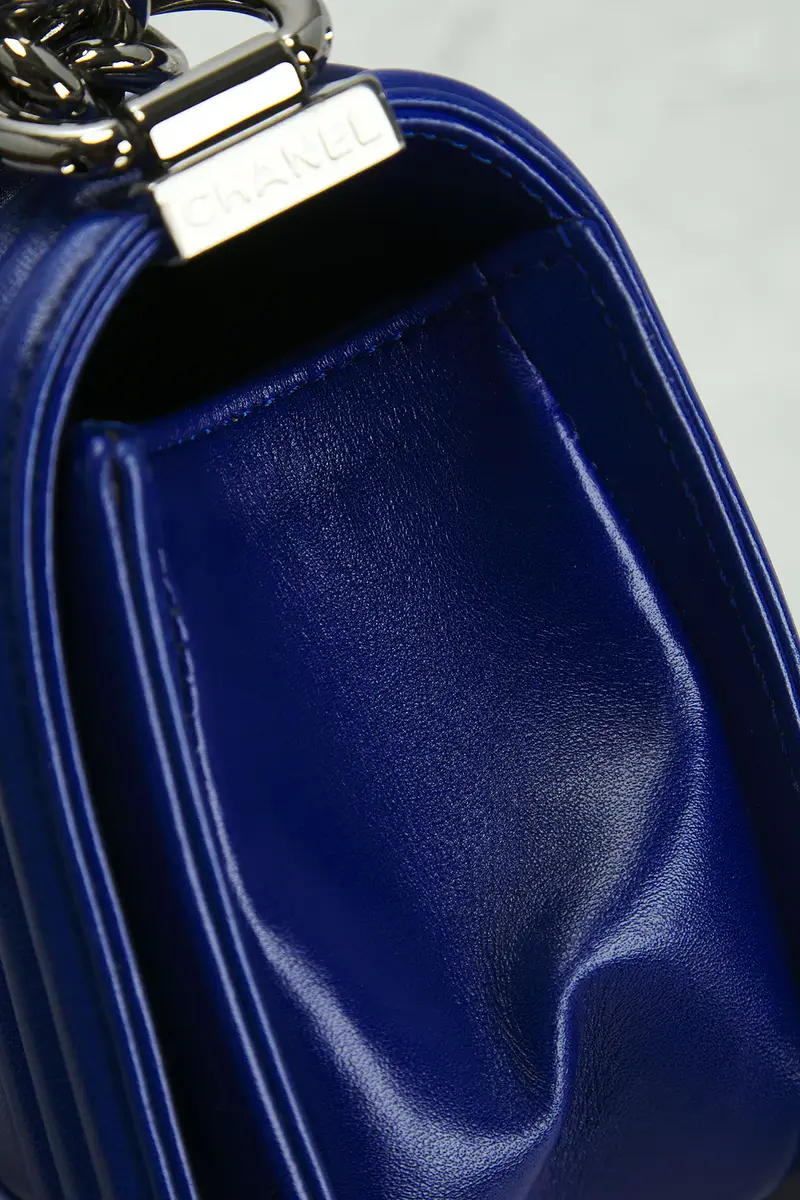 Chanel Chanel Calfskin Small Boy Bag | Thumbnail 7