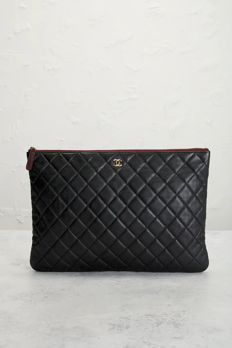 Chanel Chanel Lambskin O Case Clutch | Thumbnail 2