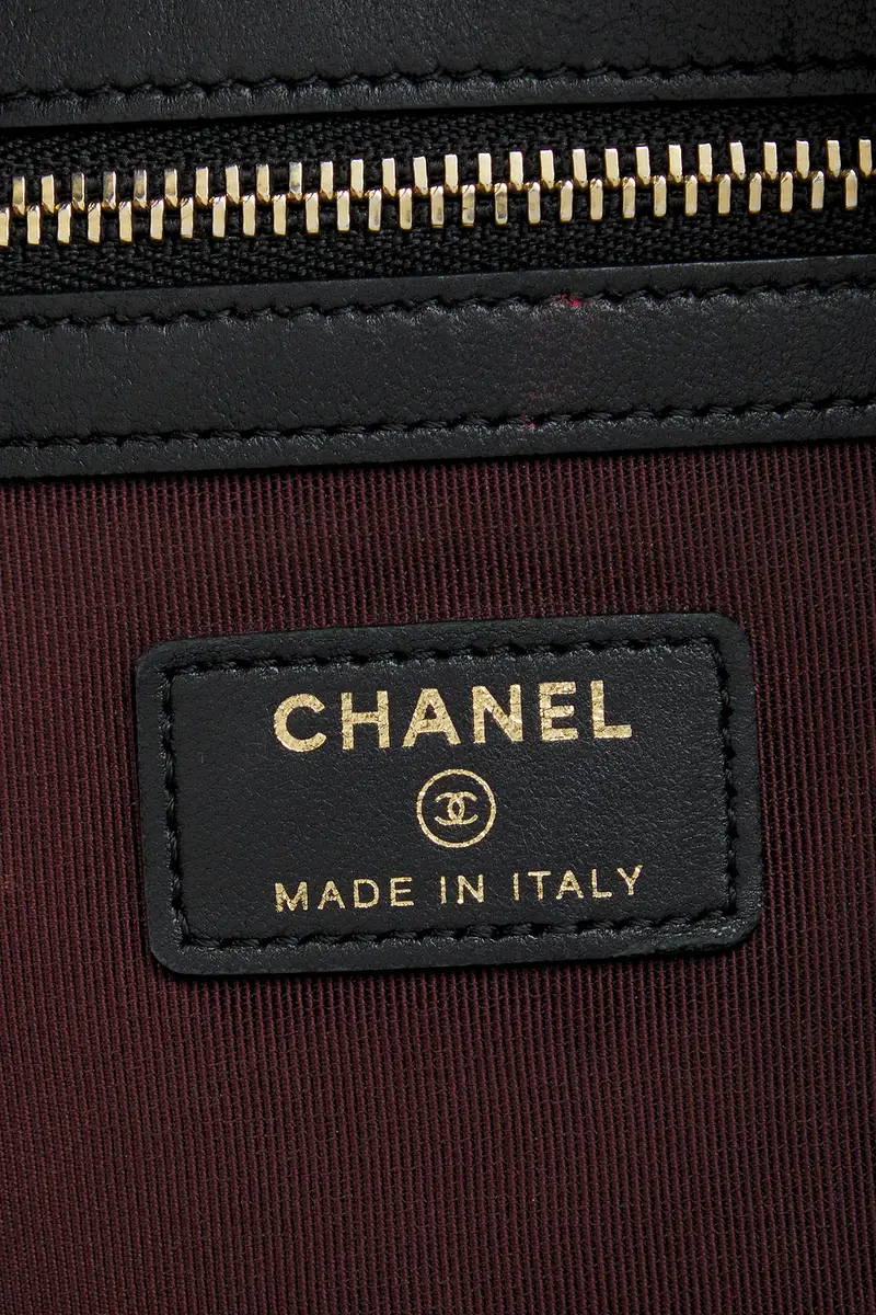 Chanel Chanel Lambskin O Case Clutch | Thumbnail 5