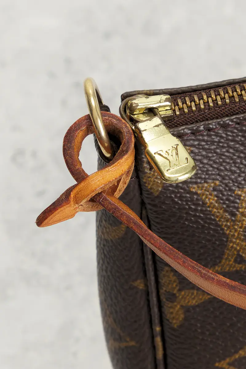 Louis Vuitton Louis Vuitton Monogram Pochette Accessoires Shoulder Bag | Thumbnail 6 Louis Vuitton Louis Vuitton Monogram Pochette Accessoires Shoulder Bag | Thumbnail 6