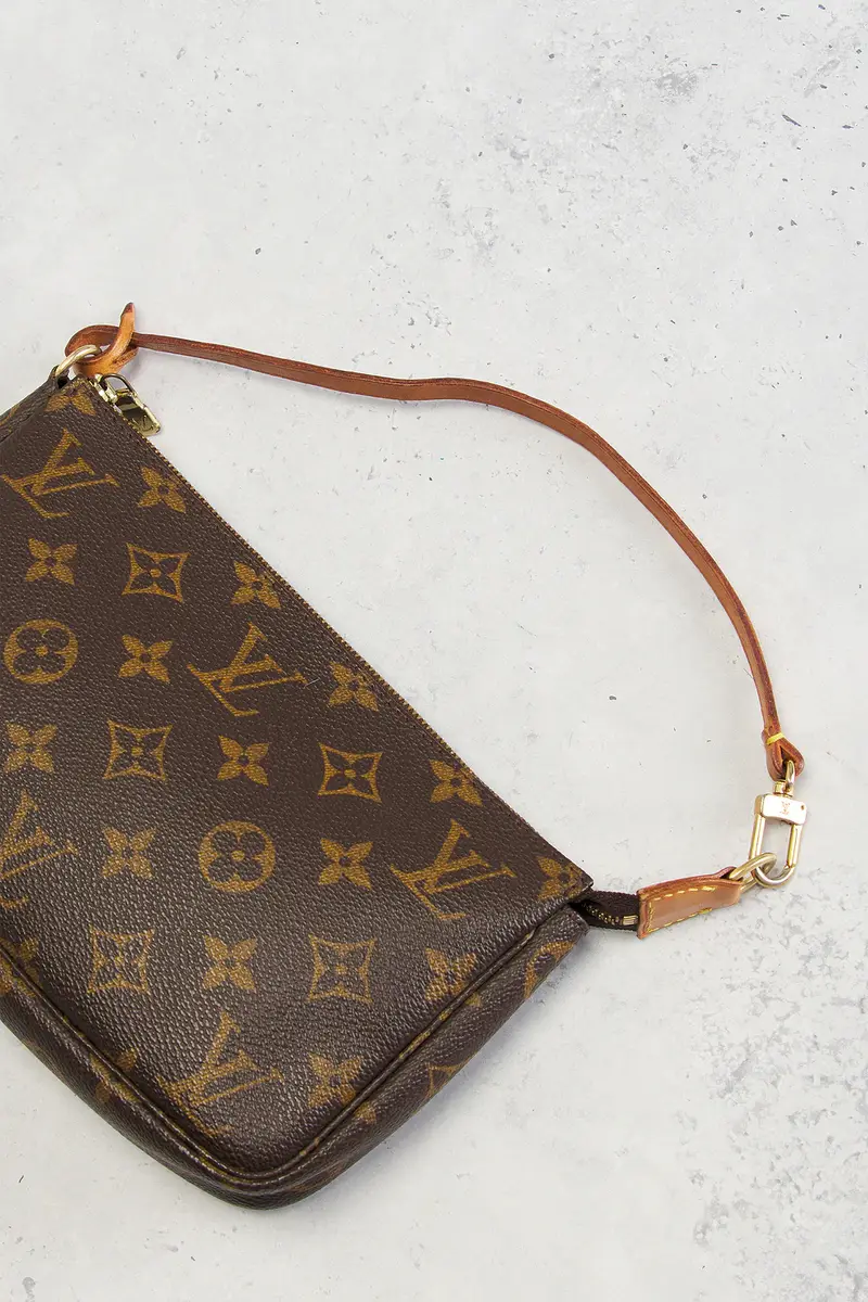 Louis Vuitton Louis Vuitton Monogram Pochette Accessoires Shoulder Bag | Thumbnail 7 Louis Vuitton Louis Vuitton Monogram Pochette Accessoires Shoulder Bag | Thumbnail 7