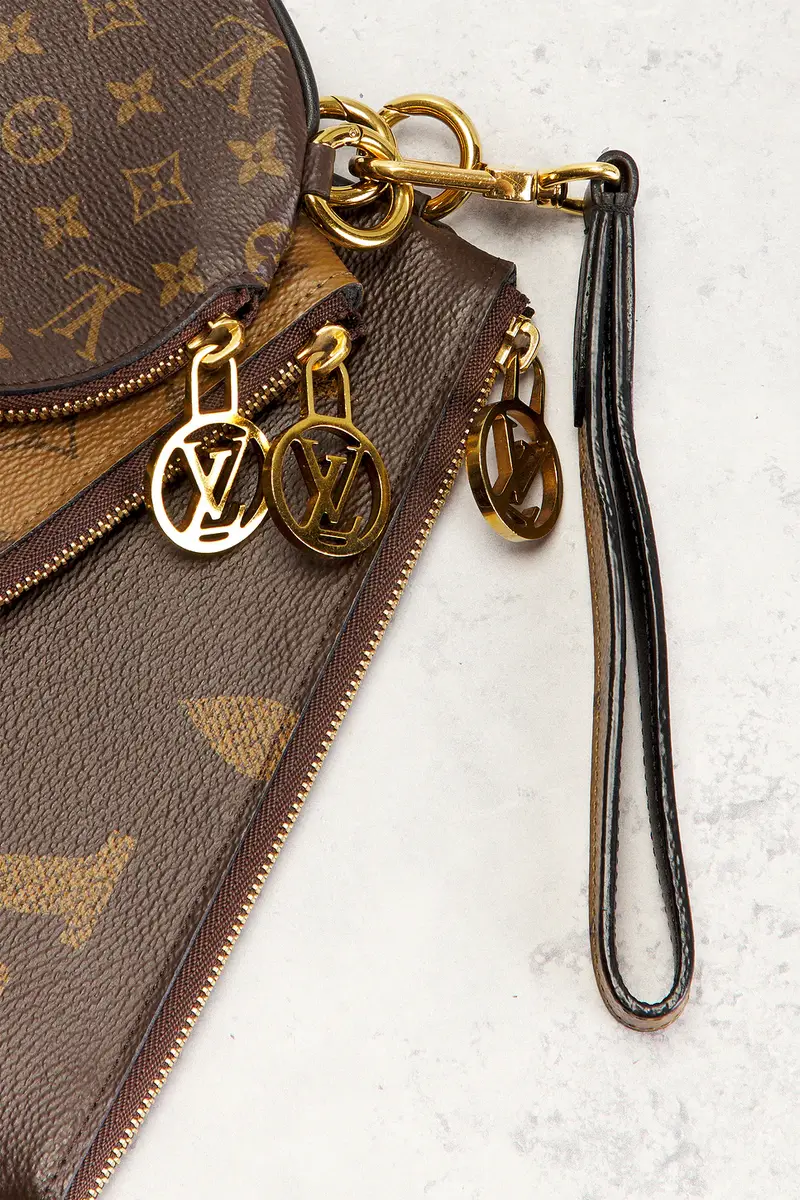 Louis Vuitton Louis Vuitton Reverse Monogram Giant Trio Pouch | Thumbnail 7 Louis Vuitton Louis Vuitton Reverse Monogram Giant Trio Pouch | Thumbnail 7