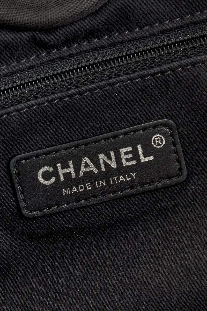 Chanel Chanel Medium Deauville Tote Bag | Thumbnail 5 Chanel Chanel Medium Deauville Tote Bag | Thumbnail 5