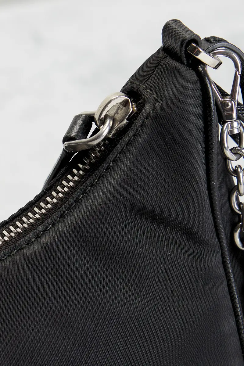 Prada Prada Re-Edition 2005 Re-Nylon Shoulder Bag | Thumbnail 7