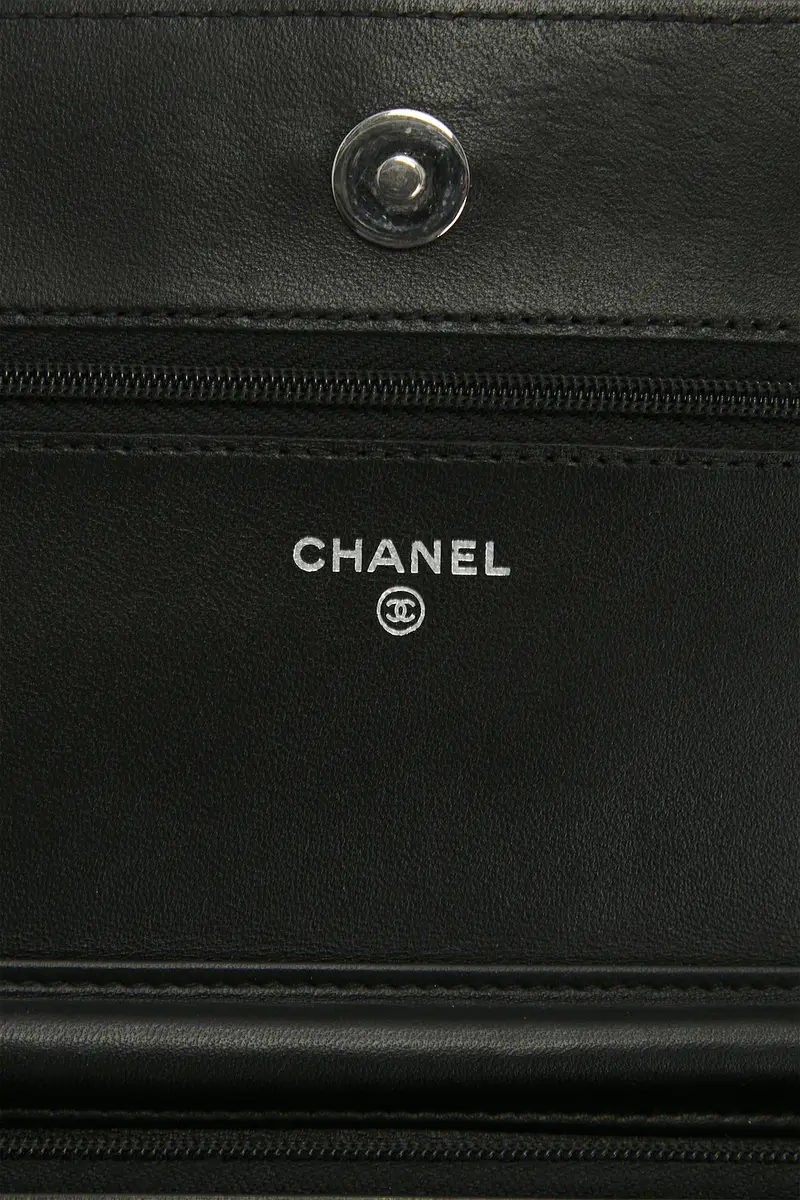 Chanel Chanel Lambskin Classic Wallet On Chain | Thumbnail 5