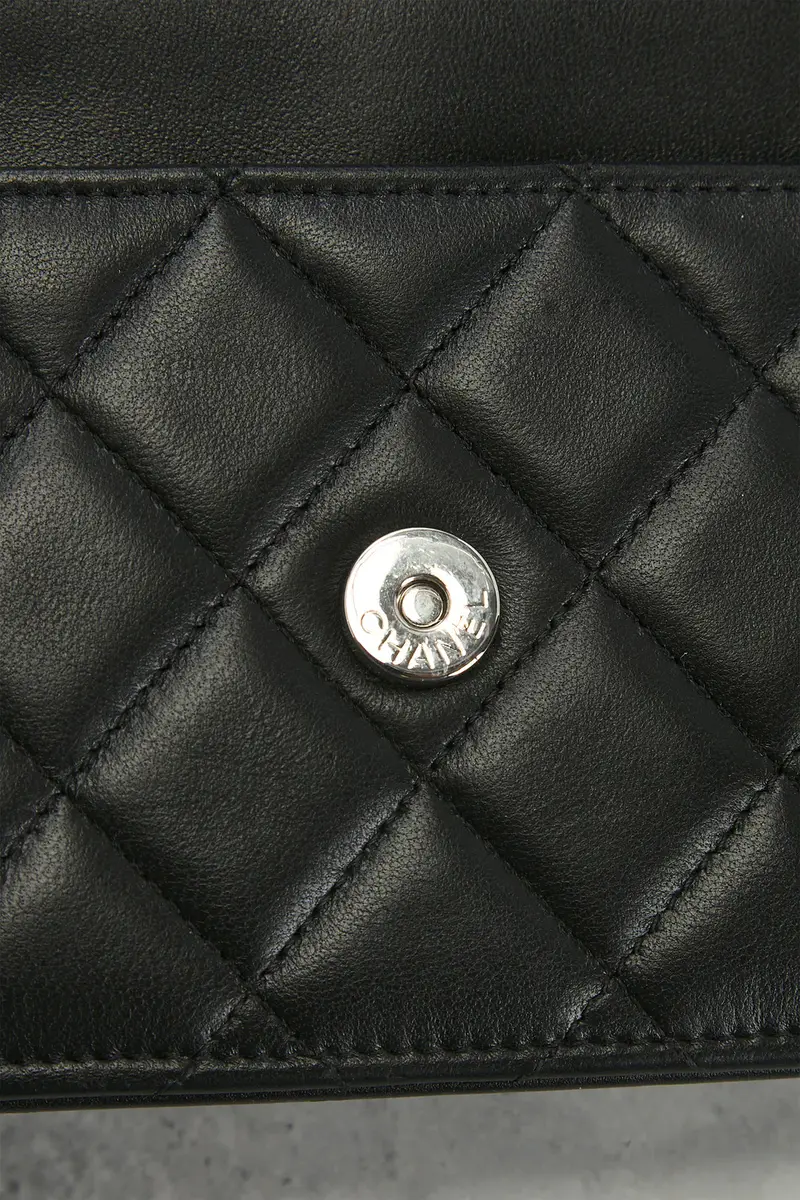 Chanel Chanel Lambskin Classic Wallet On Chain | Thumbnail 7
