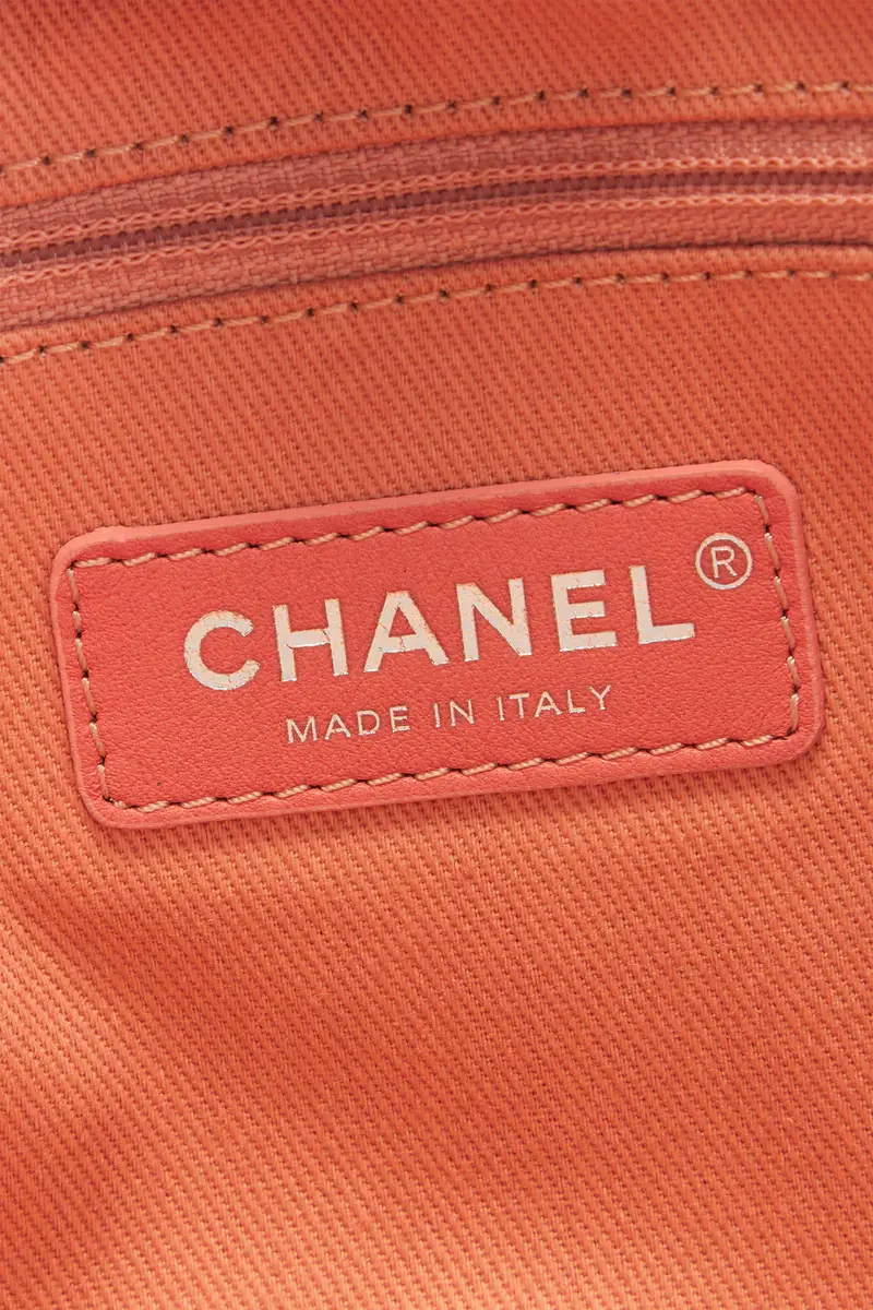 Chanel Chanel Small Deauville Tote Bag | Thumbnail 5