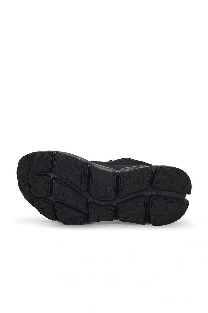 ON Cloudsoma Hike | Thumbnail 6