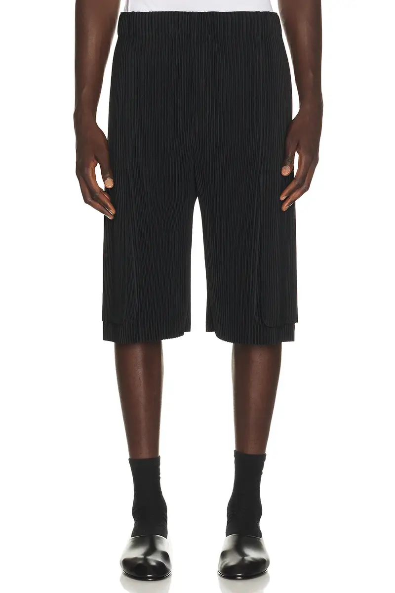 Homme Plissé Issey Miyake Monthly Colors September Short | Thumbnail 2 Homme Plissé Issey Miyake Monthly Colors September Short | Thumbnail 2
