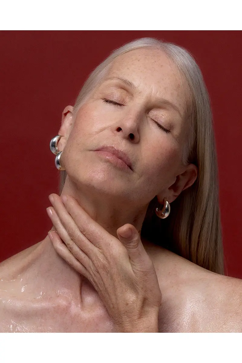 Tronque Neck And Decolletage Elixir | Thumbnail 5