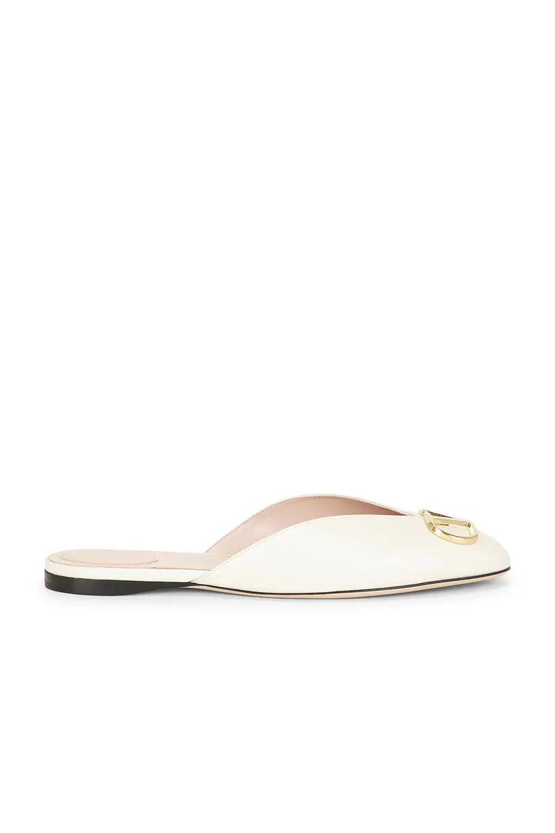 V Logo Signature Nappa Mule Flat V Logo Signature Nappa Mule Flat