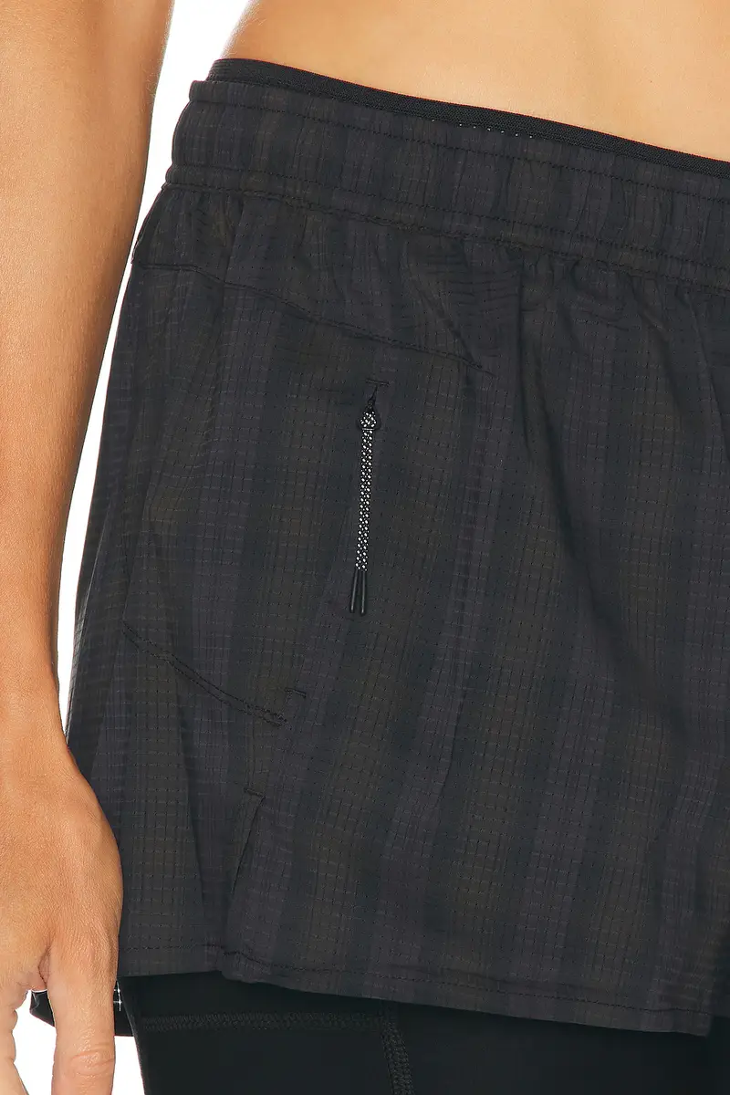 Literary Sport Joni Tartan Run Short | Thumbnail 6