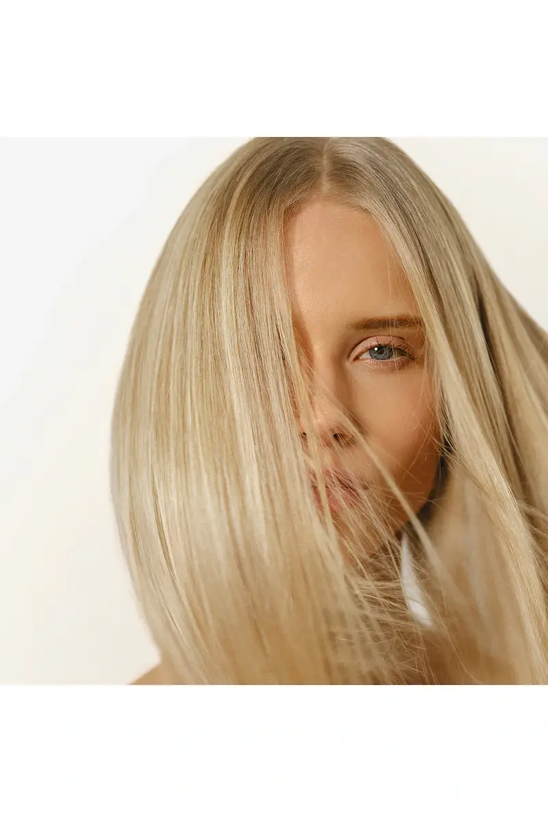 Sisley-Paris Beautifying Hair Care Mask For Blonde, White & Grey Hair | Thumbnail 4 Sisley-Paris Beautifying Hair Care Mask For Blonde, White & Grey Hair | Thumbnail 4