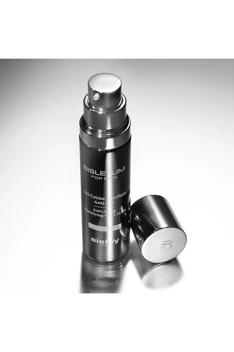 Sisley-Paris Sisleyum Anti-Aging Mattifying Gel | Thumbnail 5 Sisley-Paris Sisleyum Anti-Aging Mattifying Gel | Thumbnail 5