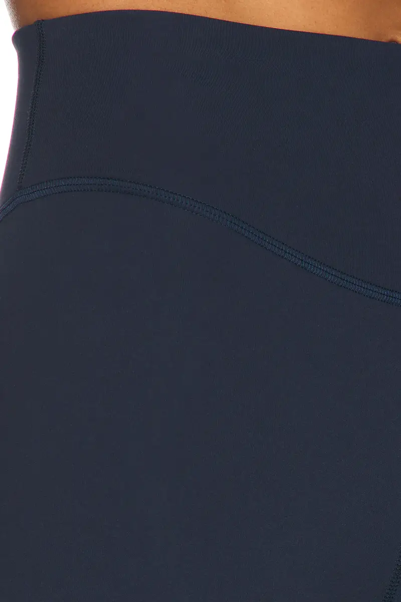 lululemon Wunder Under Luxtreme High Rise 25 Legging | Thumbnail 6 lululemon Wunder Under Luxtreme High Rise 25 Legging | Thumbnail 6