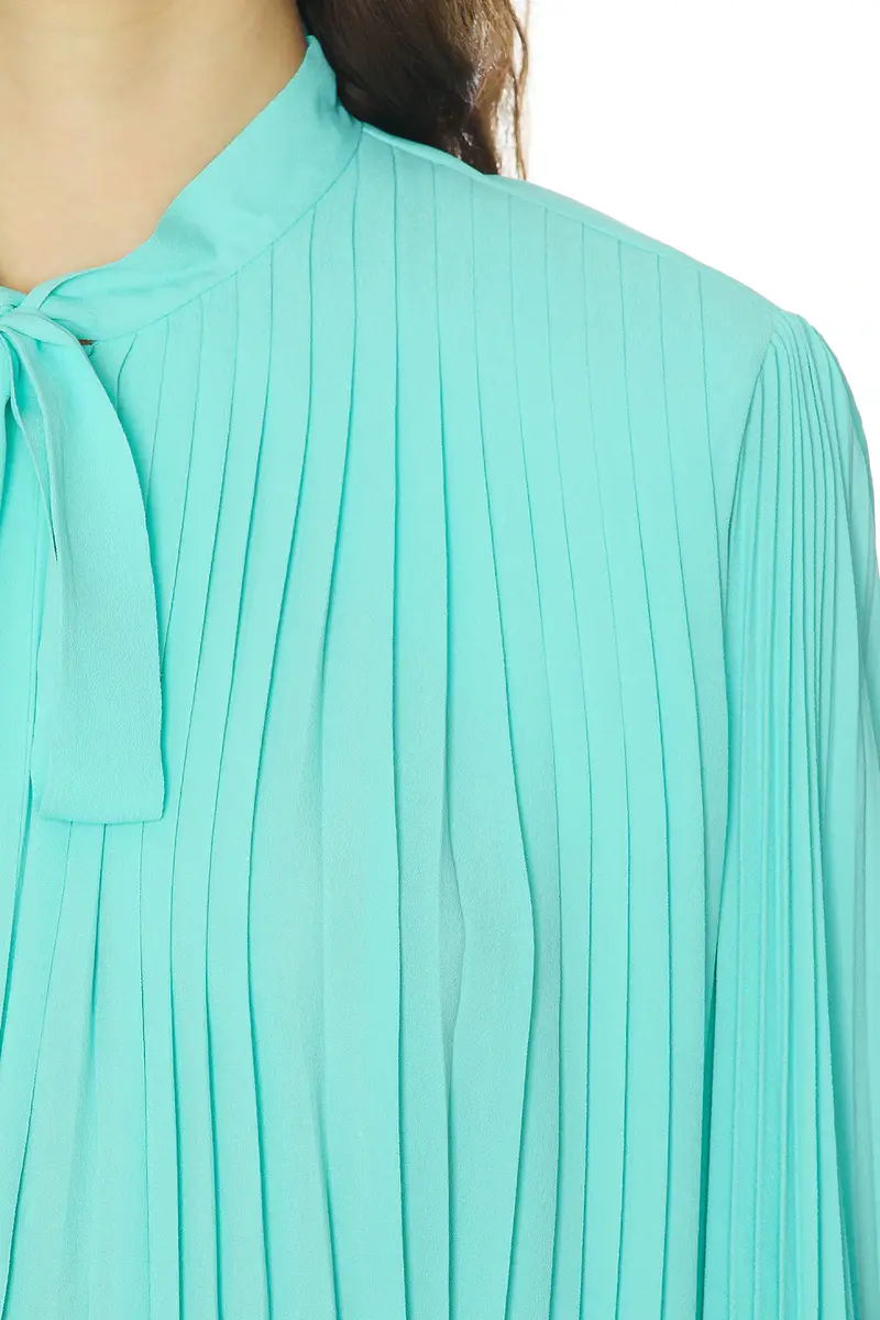 Tom Ford Crepe De Chine Sunray Plisse Lavalliere Shirt | Thumbnail 5