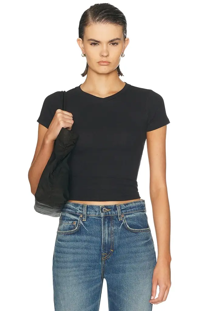 V-neck Slim Fit Tee V-neck Slim Fit Tee