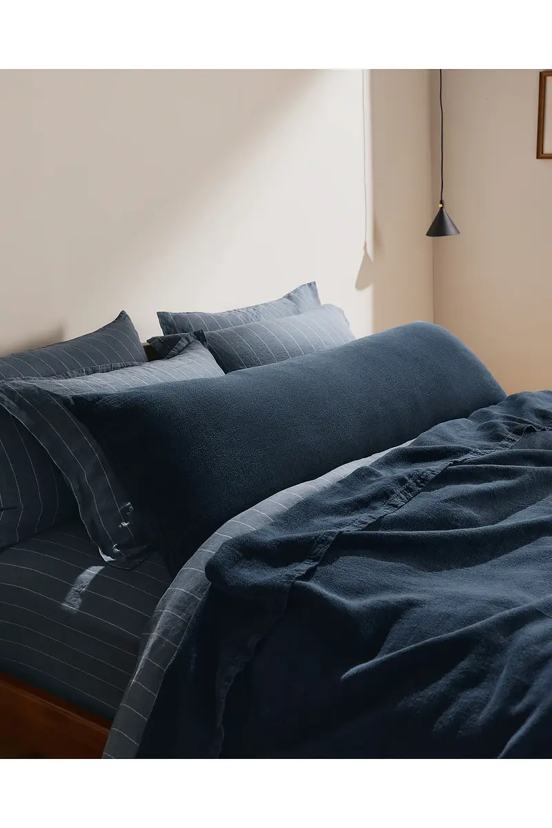 Parachute Vintage Linen Bed Blanket | Thumbnail 3 Parachute Vintage Linen Bed Blanket | Thumbnail 3