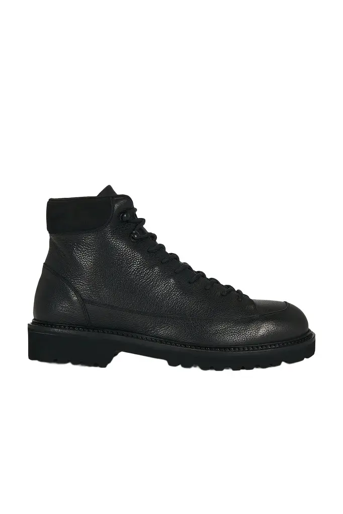 Common Projects Leather Hiker Boot Piuma