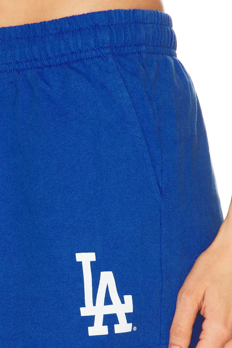 Sporty & Rich x Dodgers LA Serif Disco Short | Thumbnail 7 Sporty & Rich x Dodgers LA Serif Disco Short | Thumbnail 7