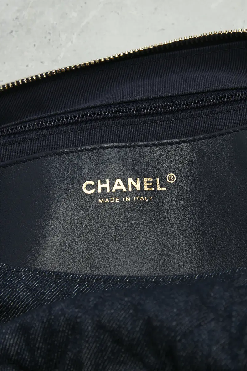 Chanel Chanel Denim Trendy Large Pockets Hobo Bag | Thumbnail 5 Chanel Chanel Denim Trendy Large Pockets Hobo Bag | Thumbnail 5