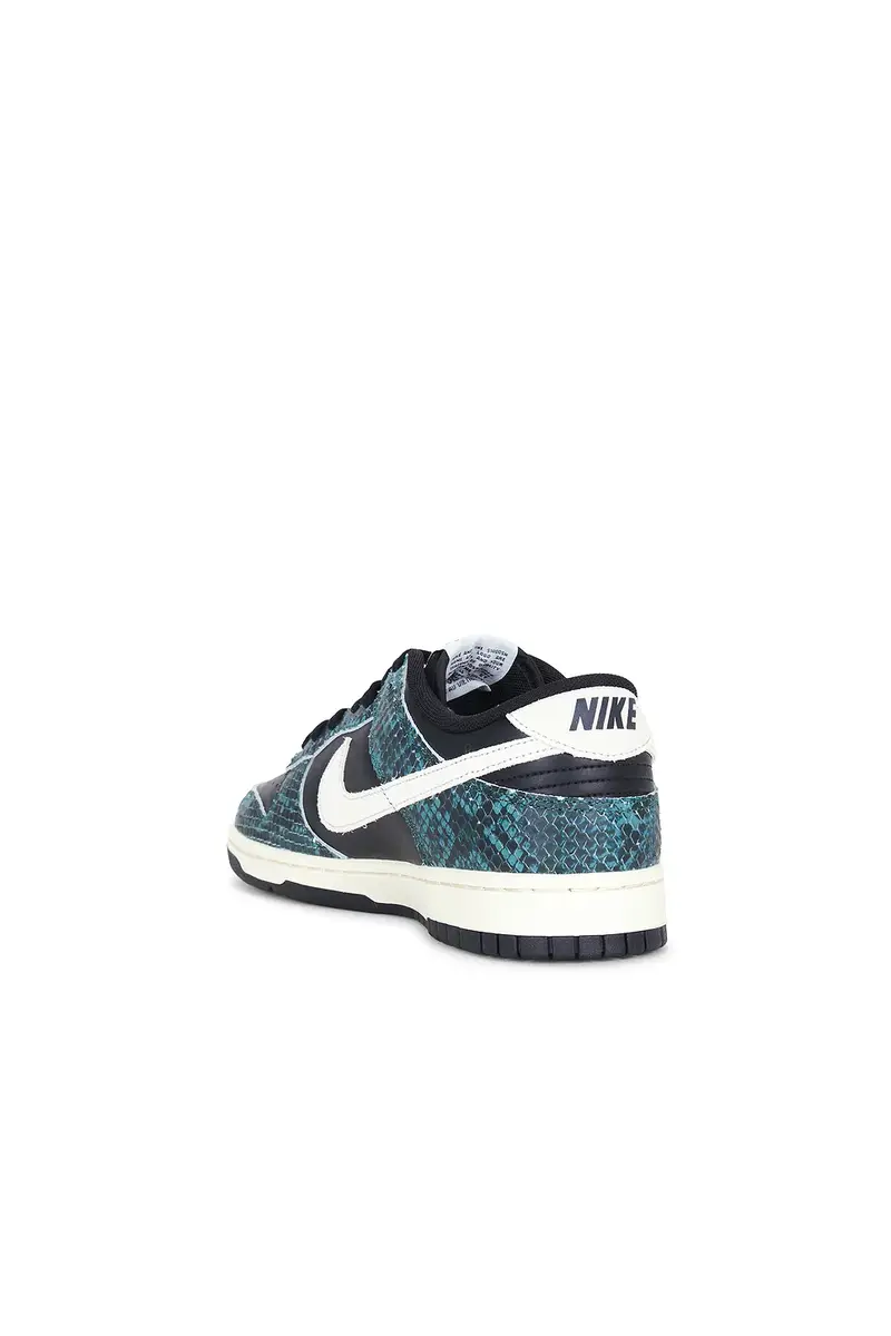 Nike Dunk Low Retro Sneaker | Thumbnail 3
