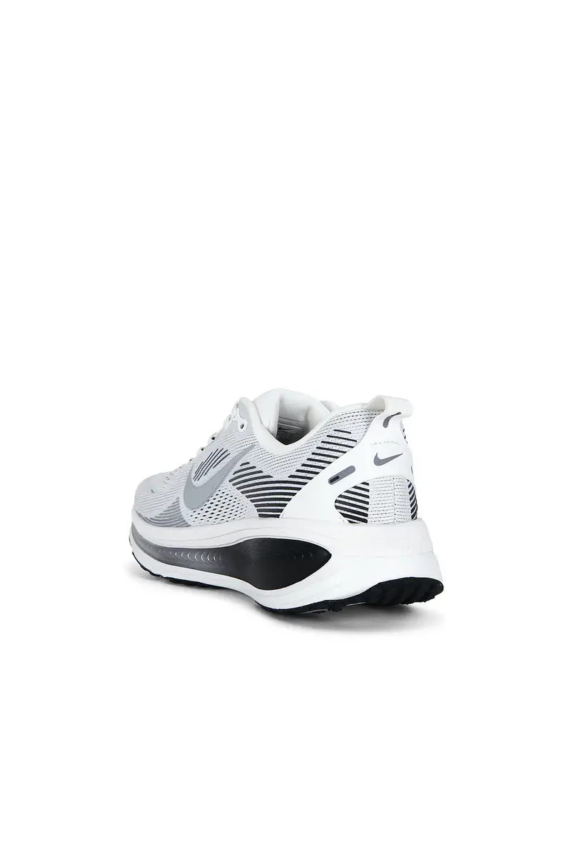 Nike Vomero 18 Rr | Thumbnail 3 Nike Vomero 18 Rr | Thumbnail 3