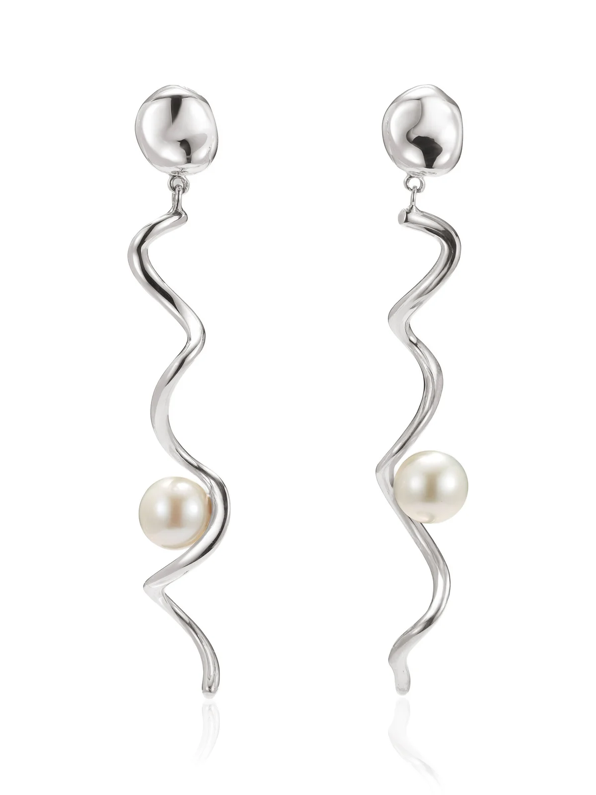 Teneille Sterling Silver Pearl Earrings Teneille Sterling Silver Pearl Earrings