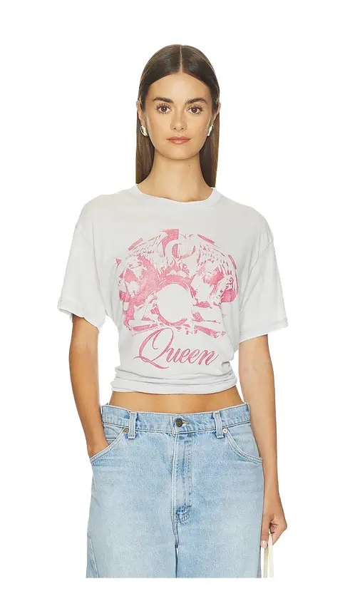 DAYDREAMER Queen Best Friend Burnout Boyfriend Tee