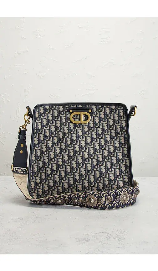 Dior Oblique Montaigne 30 Crossbody Bag | Thumbnail 2