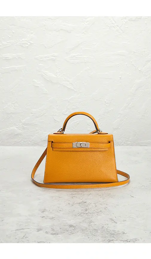 HERMÈS Chevre Kelly 20 Handbag | Thumbnail 2 HERMÈS Chevre Kelly 20 Handbag | Thumbnail 2