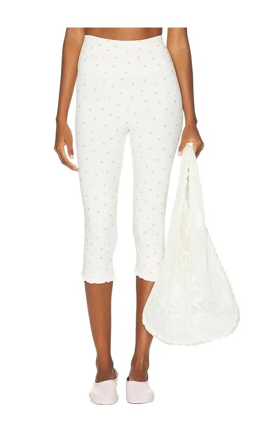 Ruffle High Rise Capri Legging Ruffle High Rise Capri Legging