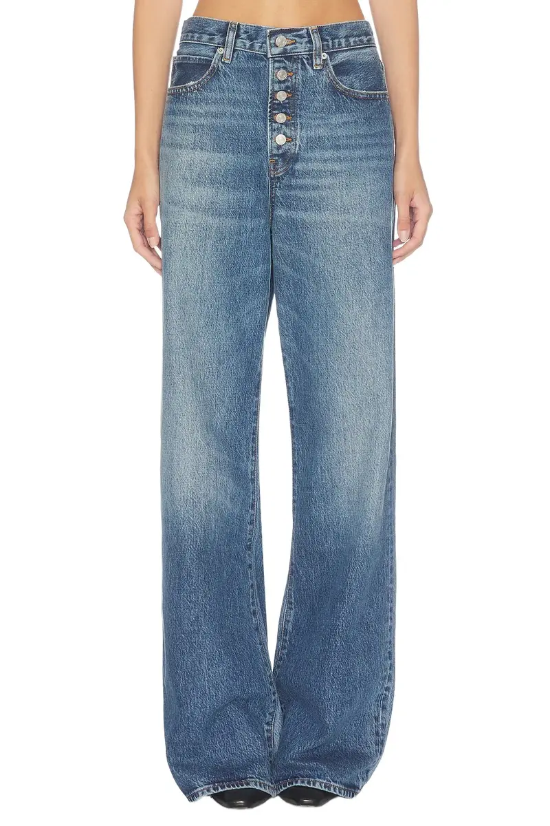 The Loose Exposed Buttons Jeans The Loose Exposed Buttons Jeans