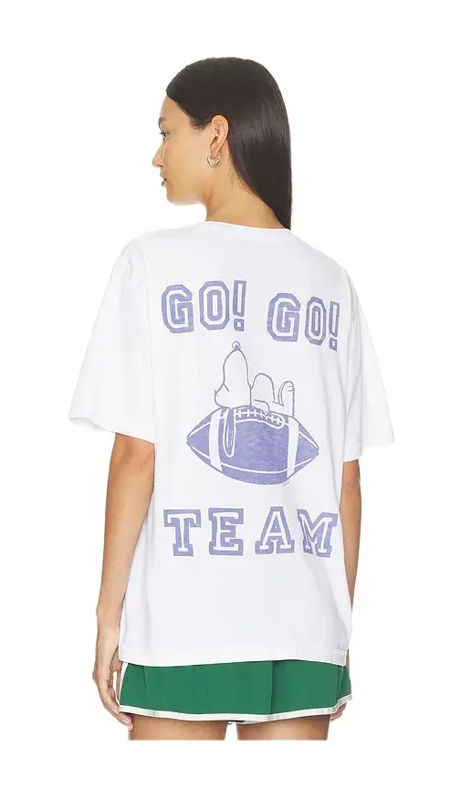 Junk Food Snoopy Go Go Team V-neck Yoke Tee