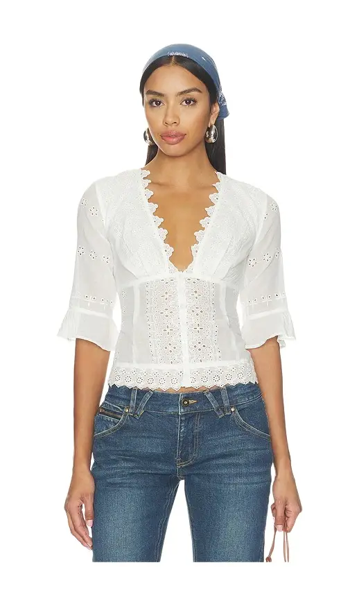 Salone Eyelet Top Salone Eyelet Top