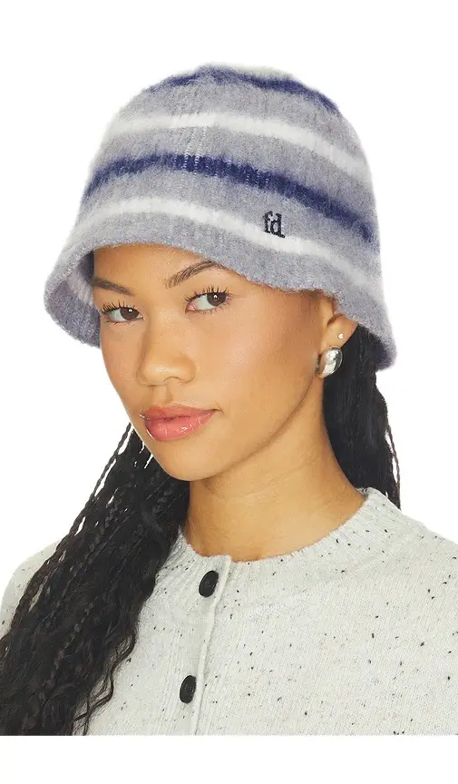 Favorite Daughter The Structured Knit Bucket