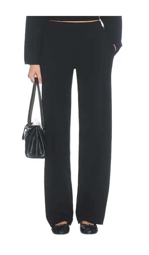 Liza Pant Liza Pant
