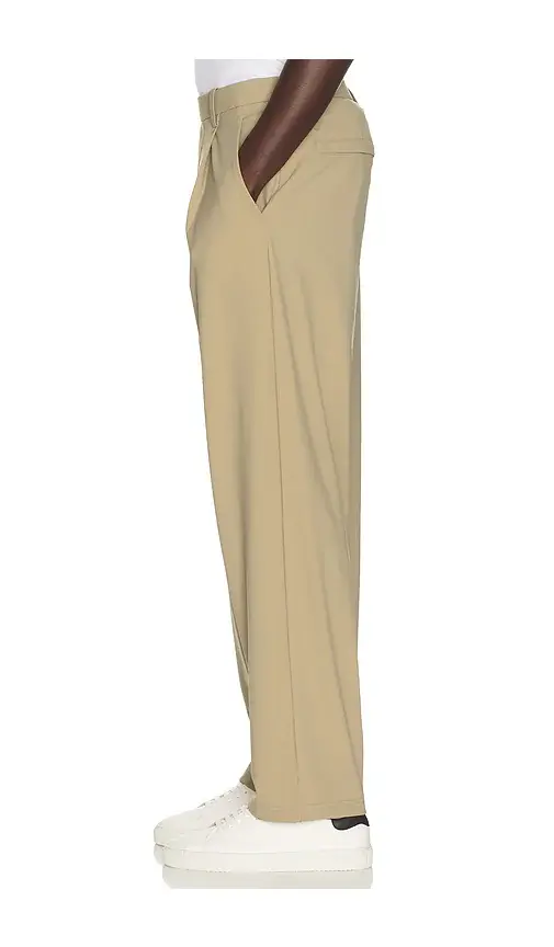 lululemon Daydrift Relaxed Pleated Trouser | Thumbnail 2 lululemon Daydrift Relaxed Pleated Trouser | Thumbnail 2