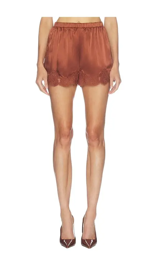Anora Short